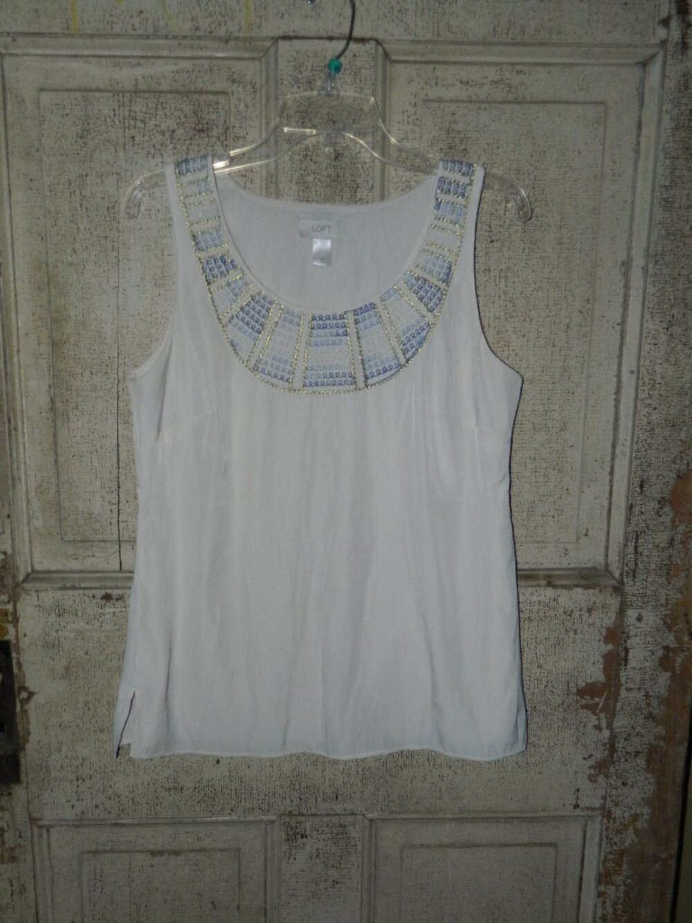 LOFT Embroidered Neck Sleeveless Tank Top Size M (V-39)